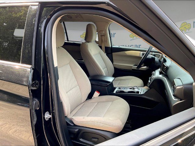 Used 2022 Ford Explorer XLT AWD/4WD image 11