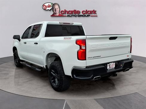 Used 2021 Chevrolet Silverado 1500 LT Trail Boss w/ Convenience Package II image 4