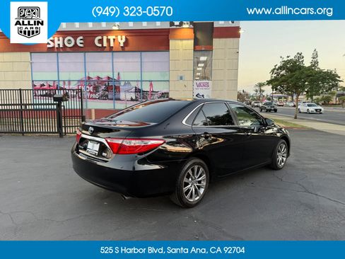 Used 2015 Toyota Camry XLE FWD image 4