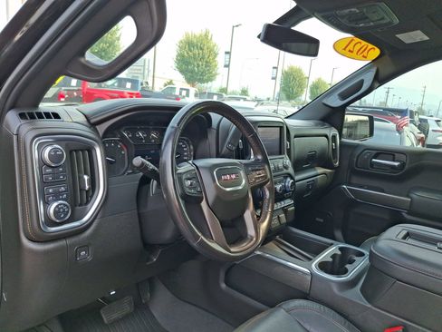 Used 2021 GMC Sierra 1500 AT4 w/ AT4 Preferred Package AWD/4WD image 16