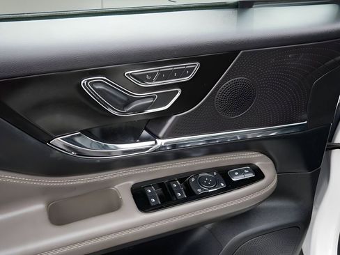 Used 2025 Lincoln Corsair Grand Touring w/ Jet Appearance Package image 15