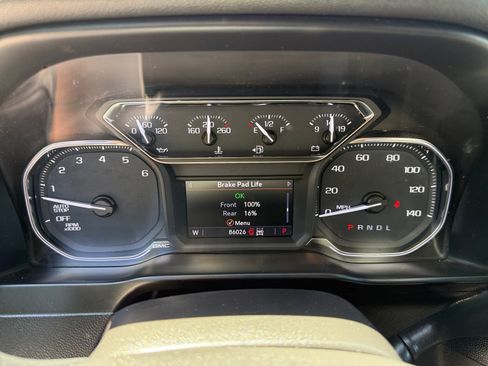 Used 2019 GMC Sierra 1500 SLT w/ SLT Premium Plus Package AWD/4WD image 11