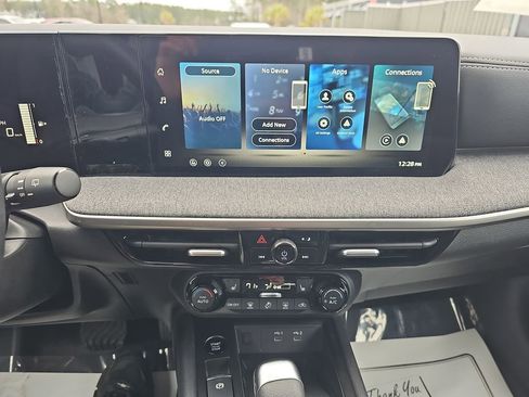 New 2026 Nissan Kicks SV w/ SV Premium Package image 23