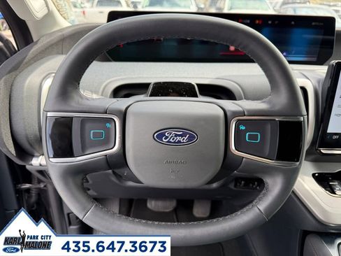 Used 2025 Ford Expedition Max Active AWD/4WD image 17