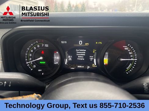 Used 2024 Jeep Wrangler Unlimited w/ Convenience Group AWD/4WD image 23