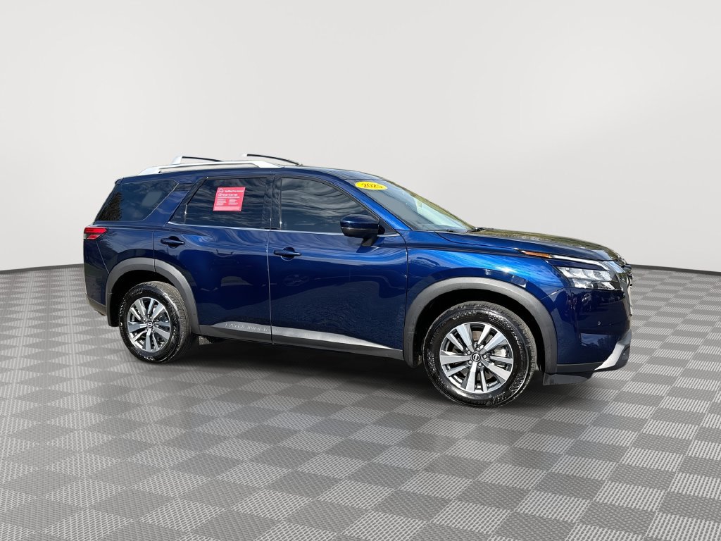 Certified 2025 Nissan Pathfinder SL AWD/4WD image 14