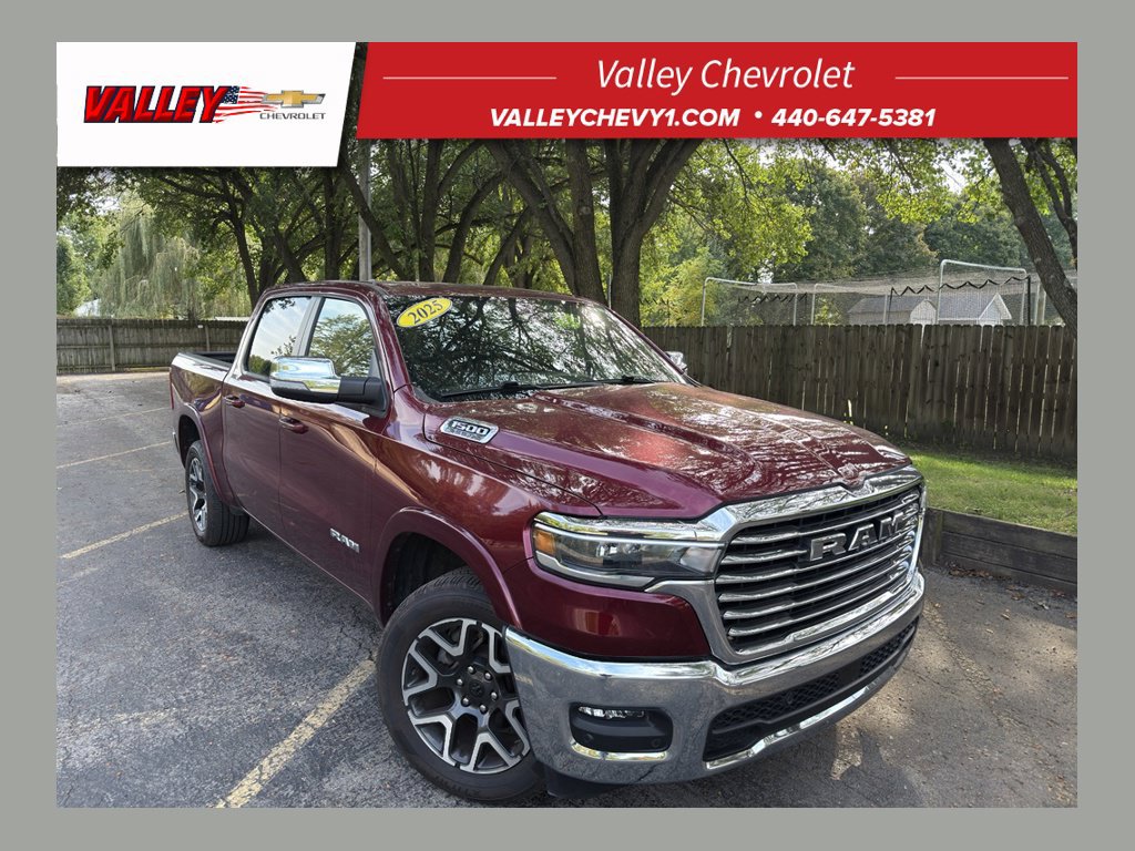 Used 2025 RAM 1500 Laramie AWD/4WD image 1