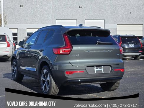 Used 2026 Volvo XC40 B4 Core w/ Protection Package Premier FWD image 4