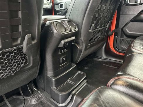 Used 2019 Jeep Wrangler Unlimited Rubicon w/ Steel Bumper Group image 13