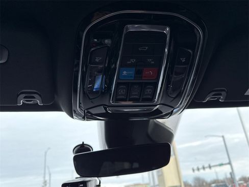 Used 2022 Jeep Grand Wagoneer Series I image 34