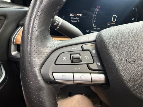 Used 2024 Cadillac XT4 Sport AWD/4WD image 15