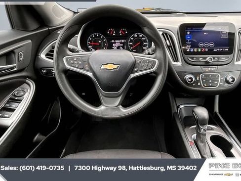 Used 2023 Chevrolet Malibu LT image 5