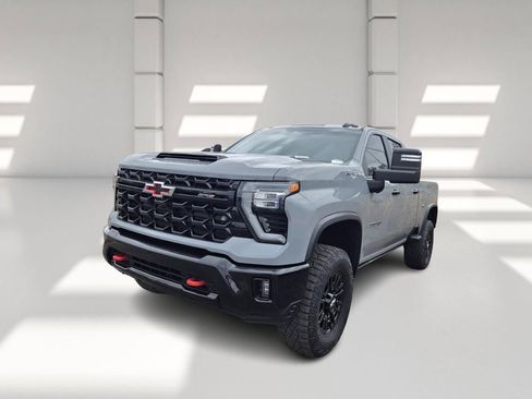 Used 2024 Chevrolet Silverado 2500 ZR2 w/ Technology Package image 1
