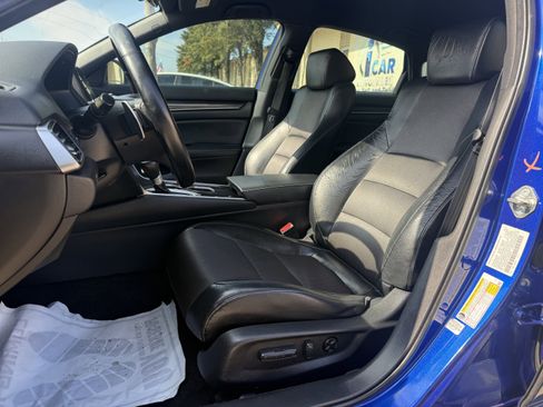 Used 2018 Honda Accord Sport image 9