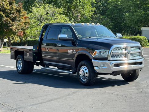 Used 2018 RAM 3500 Laramie AWD/4WD image 4
