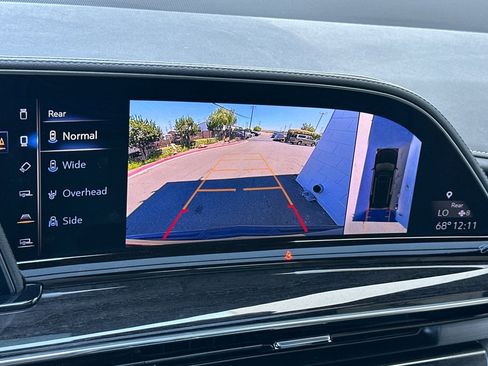 Certified 2023 Cadillac Escalade Premium Luxury w/ Performance Package image 28