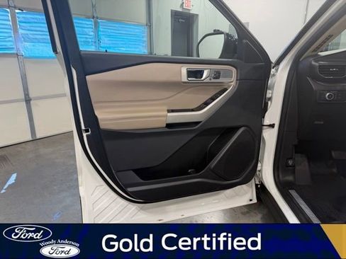 Certified 2021 Ford Explorer Limited w/ Equipment Group 301A RWD image 25
