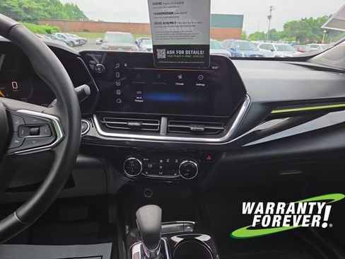 Used 2024 Chevrolet Trax ACTIV w/ Driver Confidence Package FWD image 11
