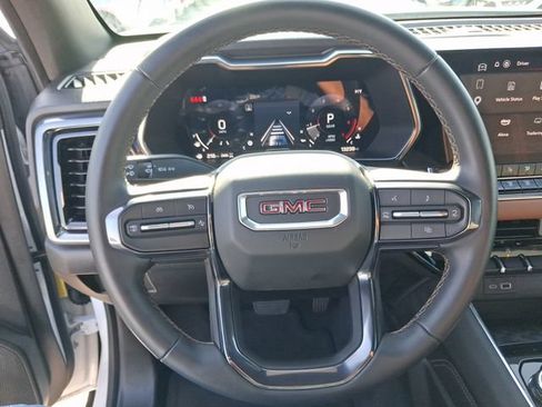 Used 2025 GMC Canyon AT4 AWD/4WD image 15