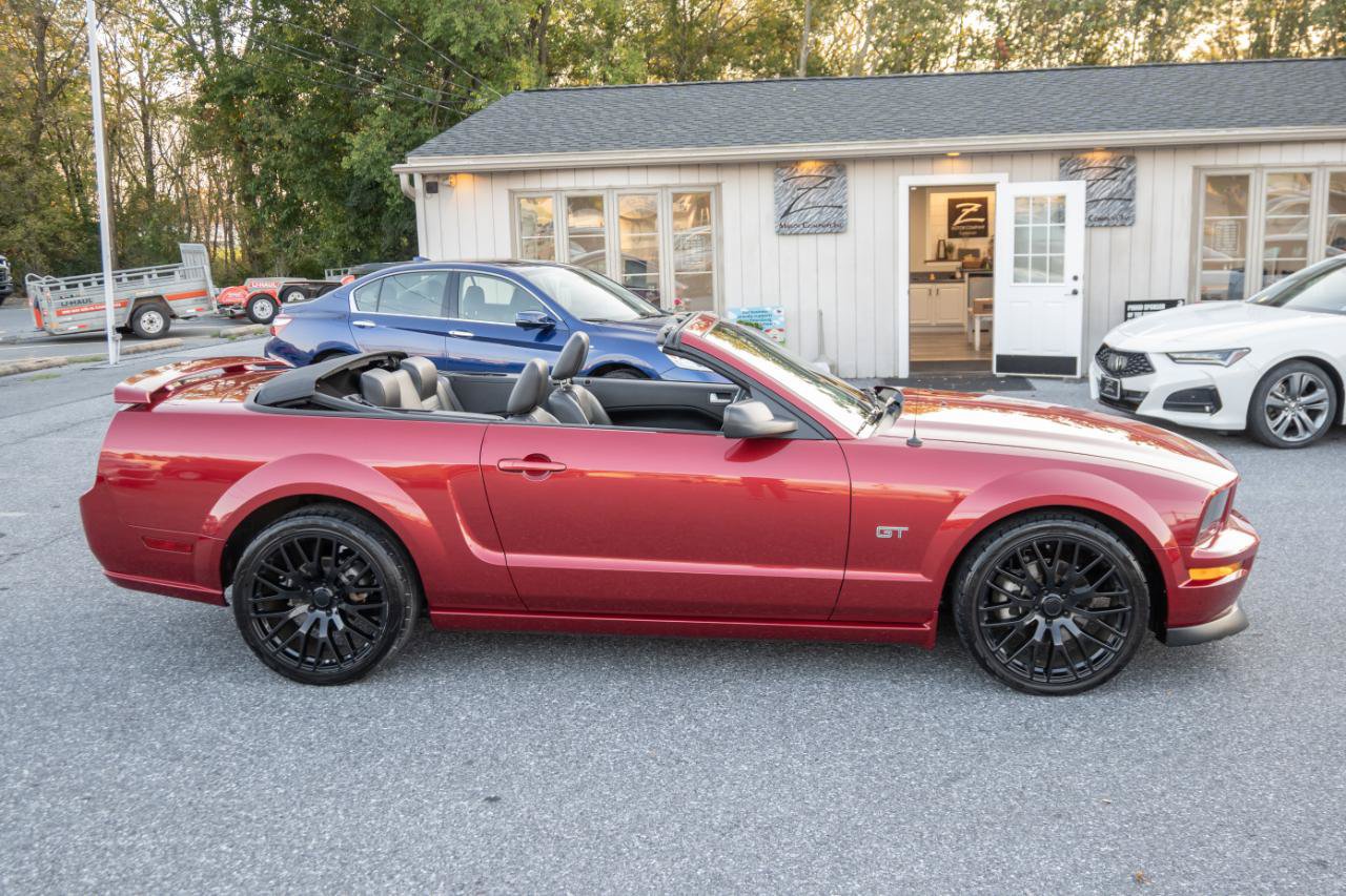 Used 2006 Ford Mustang GT Premium RWD image 14