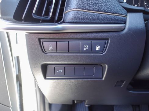 Certified 2024 MAZDA CX-90 Plug-In Hybrid w/ Preferred AWD/4WD image 18
