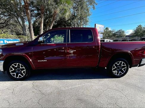 Used 2025 RAM 1500 Laramie AWD/4WD image 31