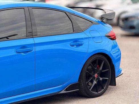 Used 2024 Honda Civic Type R image 3