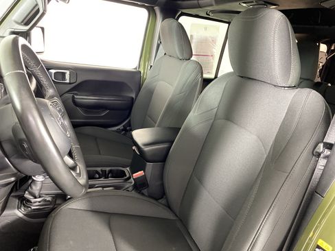 Used 2022 Jeep Wrangler Unlimited Sport AWD/4WD image 15