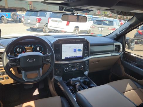 Used 2022 Ford F150 Lariat image 20