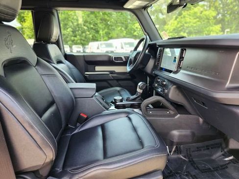 Certified 2025 Ford Bronco Badlands AWD/4WD image 11