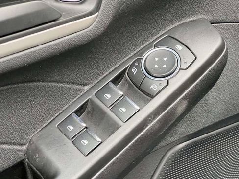 Certified 2022 Ford Escape SE w/ Convenience Package image 17