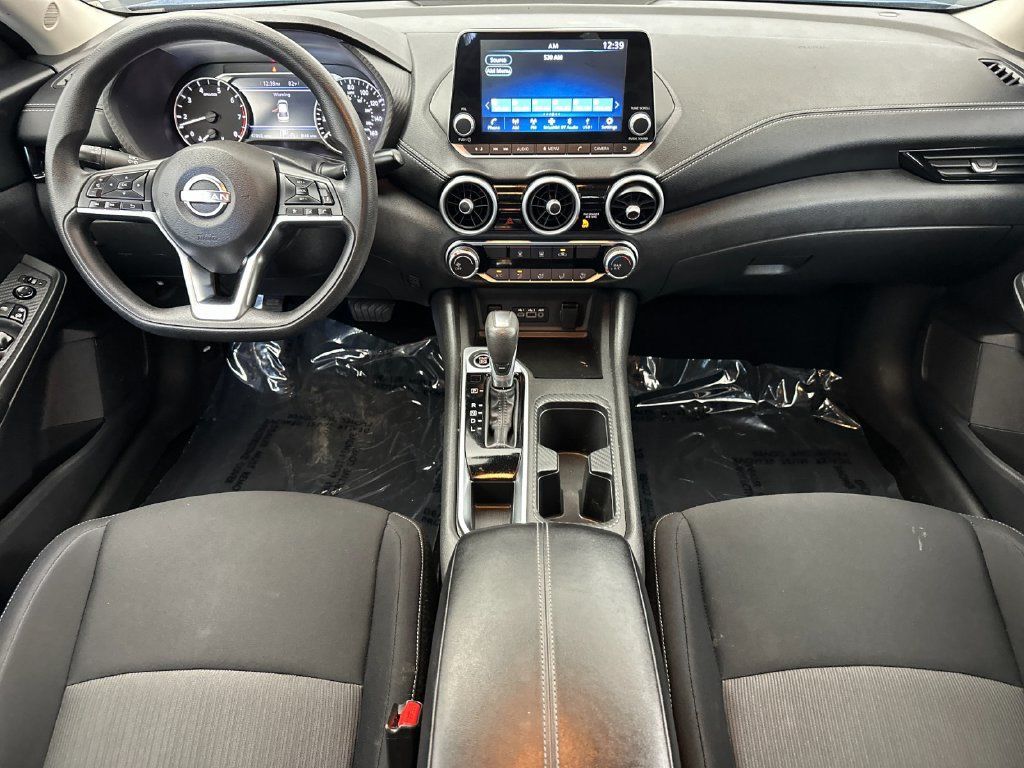 Used 2025 Nissan Sentra SV FWD image 12