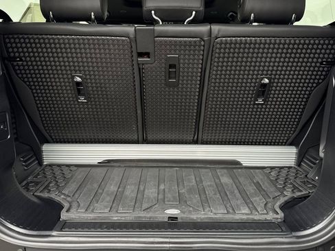 Used 2023 Land Rover Defender 90 V8 image 17