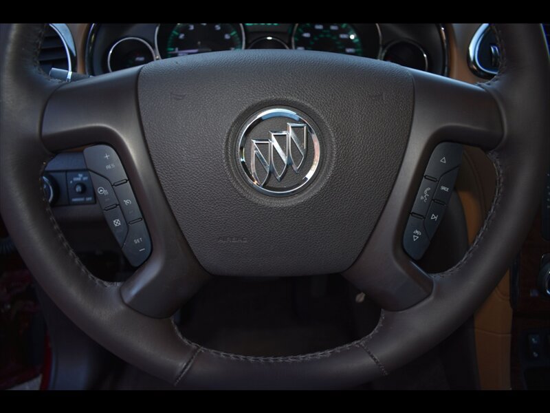 Used 2016 Buick Enclave Leather FWD image 13