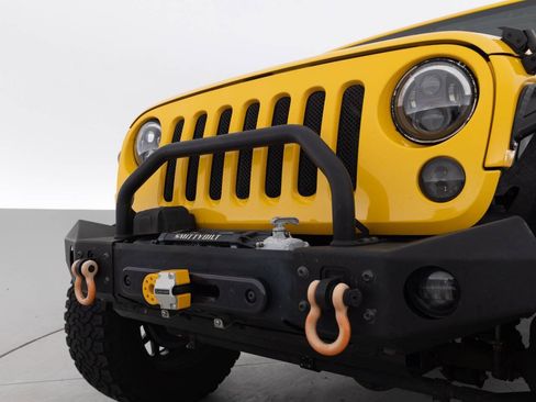 Used 2008 Jeep Wrangler Unlimited Rubicon w/ Dual Top Group AWD/4WD image 15
