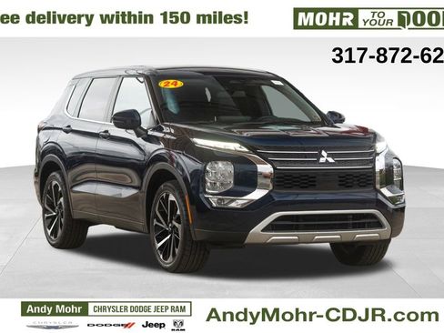 Used 2024 Mitsubishi Outlander SE Black Edition image 1
