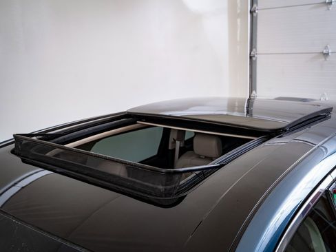 Used 2019 Lincoln Nautilus Select image 14