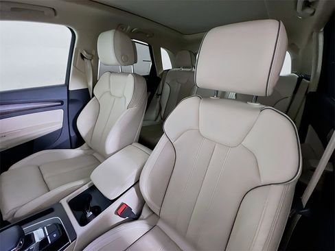 Used 2023 Audi Q5 2.0T Premium Plus w/ Premium Plus Package image 11