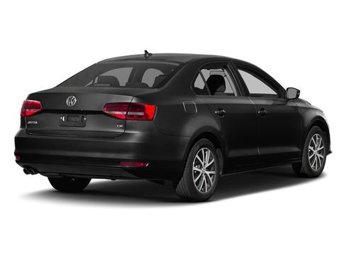 Used 2016 Volkswagen Jetta SEL w/ Lighting Package FWD image 2