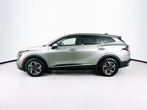 Used 2025 Kia Sportage LX FWD image 4