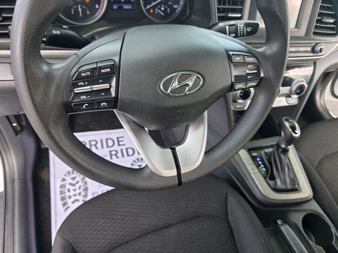 Used 2019 Hyundai Elantra SE w/ Cargo Package image 14