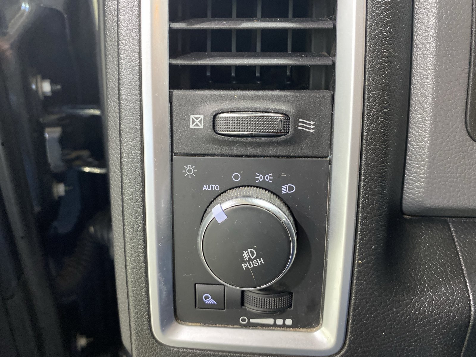 Used 2017 RAM 1500 Big Horn AWD/4WD image 25