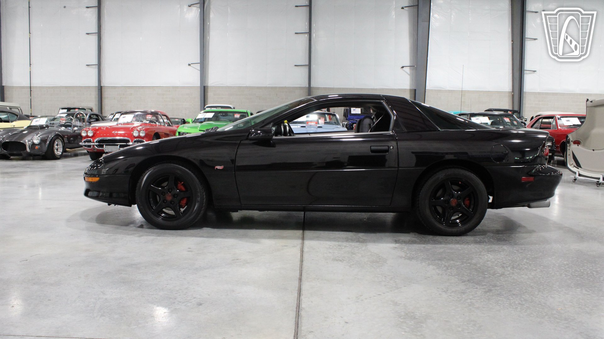 Used 1995 Chevrolet Camaro Z28 RWD image 21