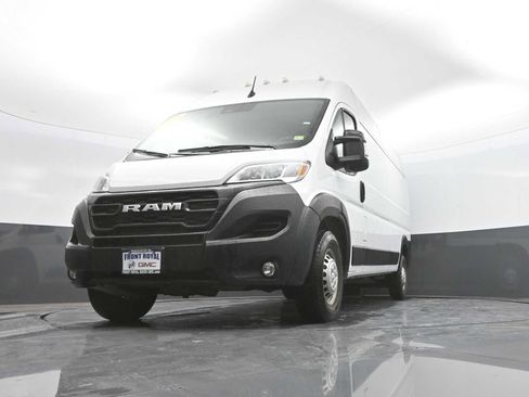 Used 2025 RAM ProMaster 2500 w/ Convenience Group FWD image 35