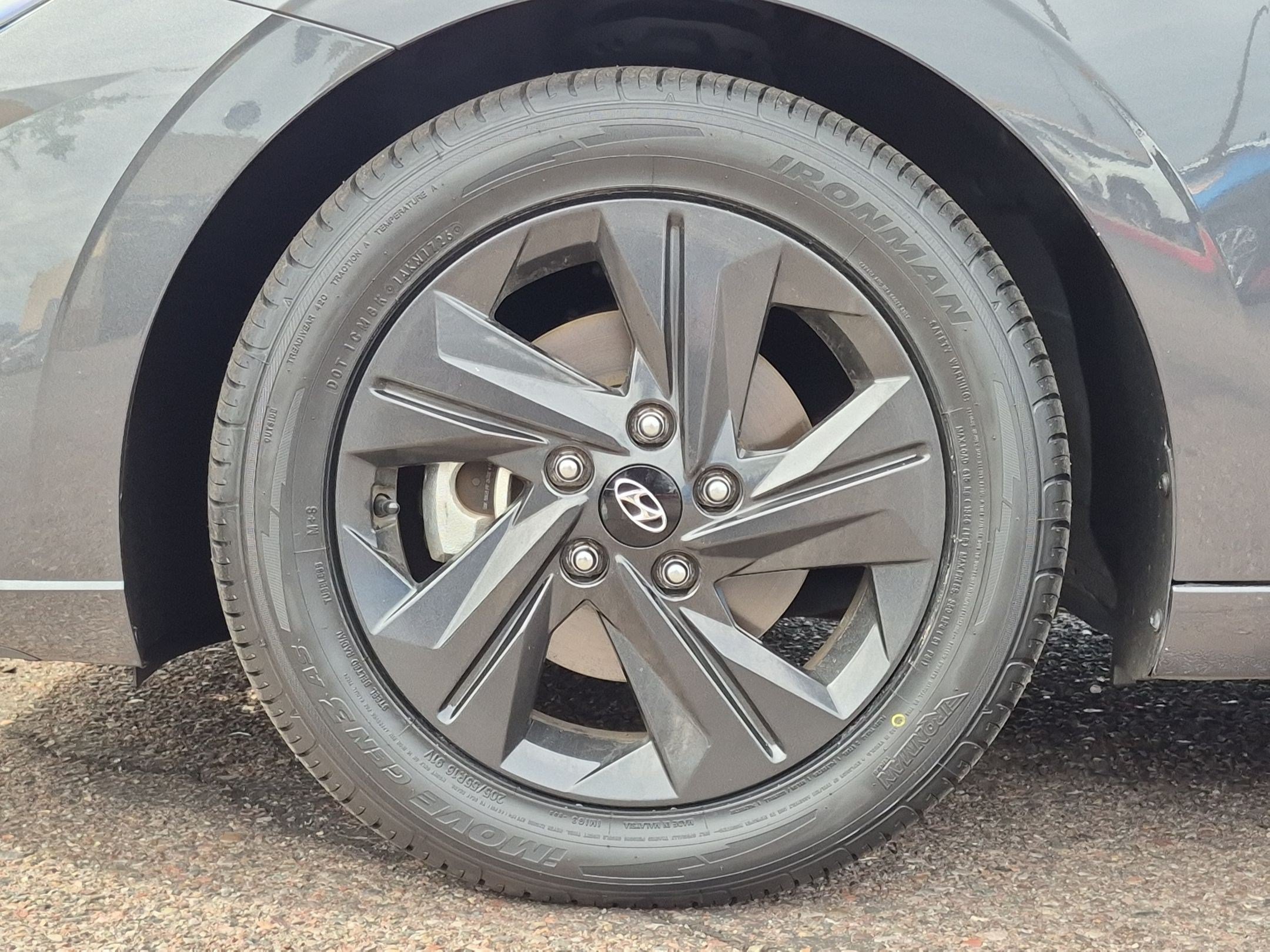Used 2023 Hyundai Elantra SEL FWD image 10