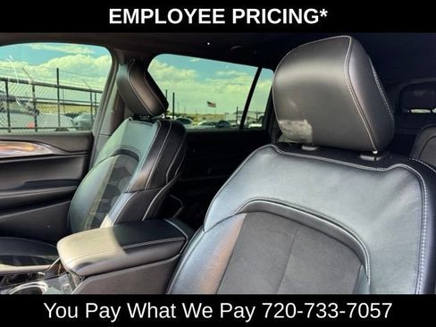 Used 2021 Jeep Grand Cherokee L Laredo AWD/4WD image 12
