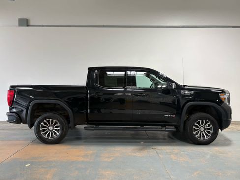 Used 2020 GMC Sierra 1500 AT4 w/ Off Road Performance Package AWD/4WD image 7