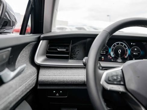 New 2026 Volkswagen Tiguan S image 21