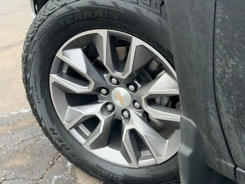 Used 2023 Chevrolet Silverado 1500 LT image 28