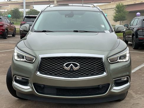 Used 2017 INFINITI QX60 FWD w/ Deluxe Technology Package image 3